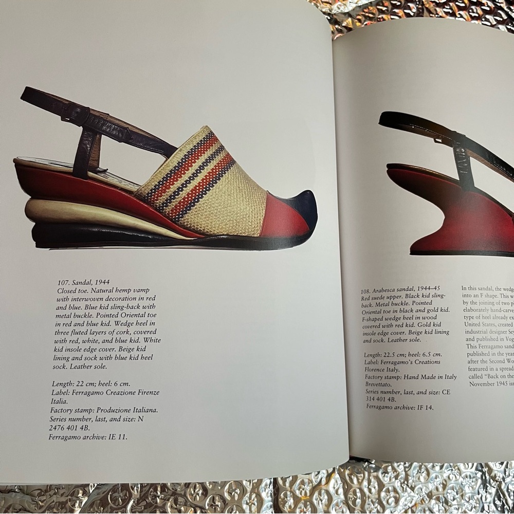SALVATORE FERRAGAMO: THE ART OF THE SHOE (1898-1960) • RIZZOLI • 1992 HARDCOVER - Picture 10 of 16